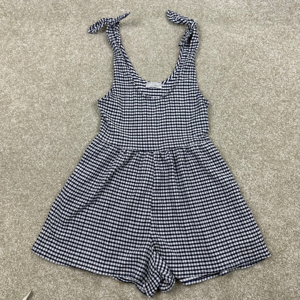 Urban Outfitters Gingham Romper Navy White‎ Tie Strap Seersucker XS